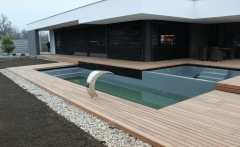 Dřevěná terasa kolem bazénu - Softline Ipe, Praha