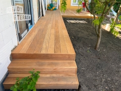 Dřevěná terasa z Garapy - schody