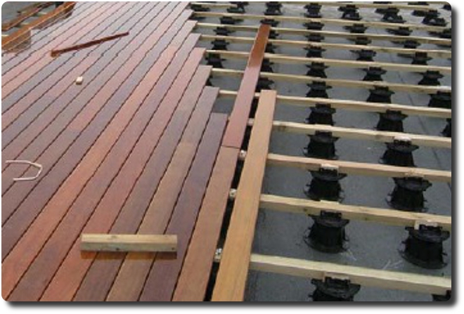 Montáž dřevěné terasy